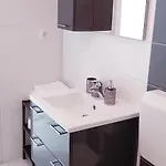 Assa Krk 아파트