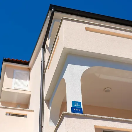 Assa Krk Apartment