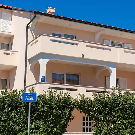 Assa Krk Apartment *