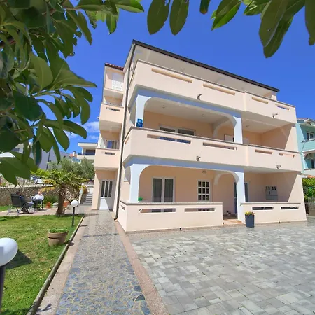 Assa Krk Apartment *