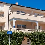 Assa Krk Apartment *